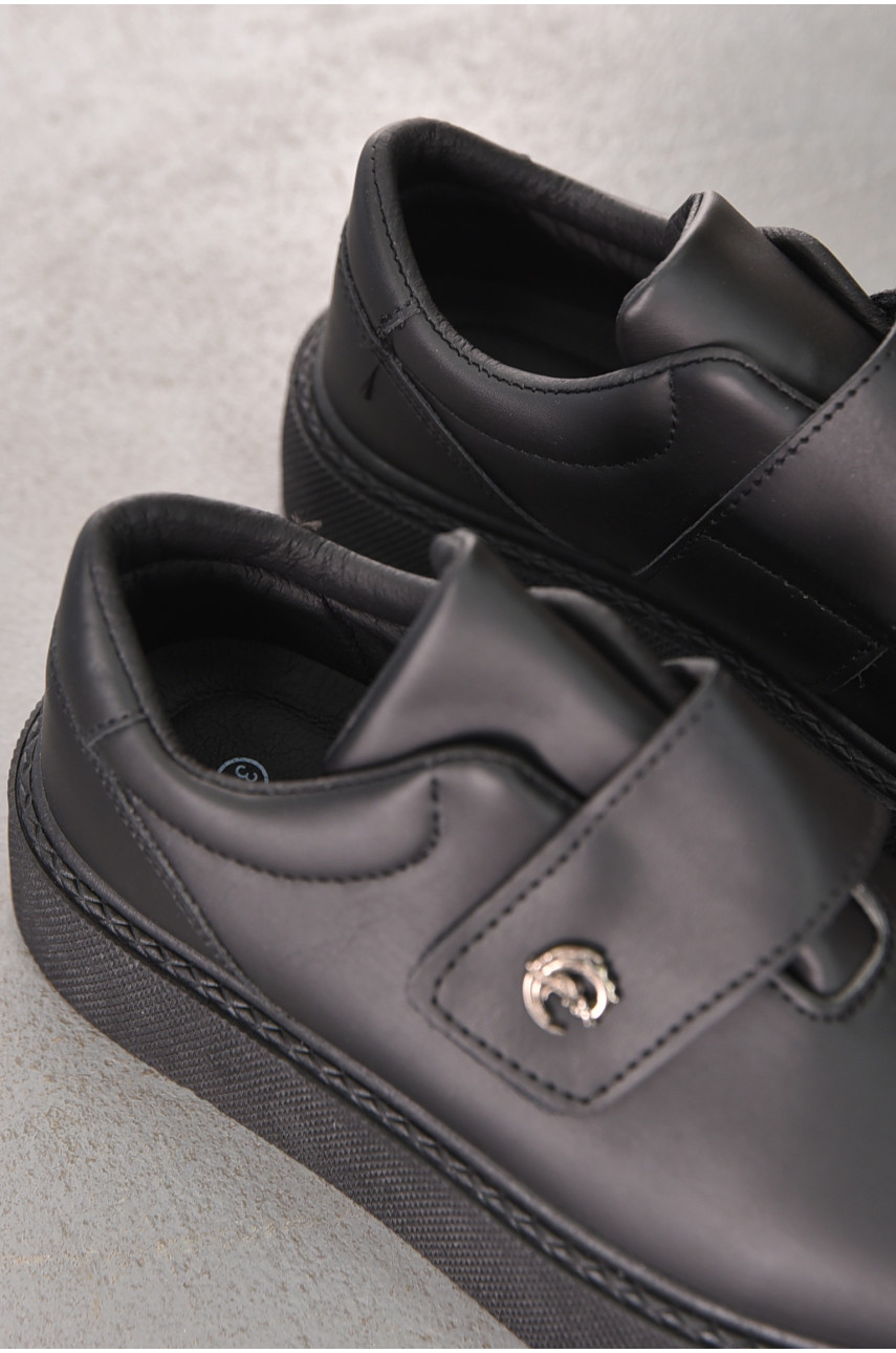 Кросівки жіночі чорного кольору на ліпучці 2023-21-1 211815