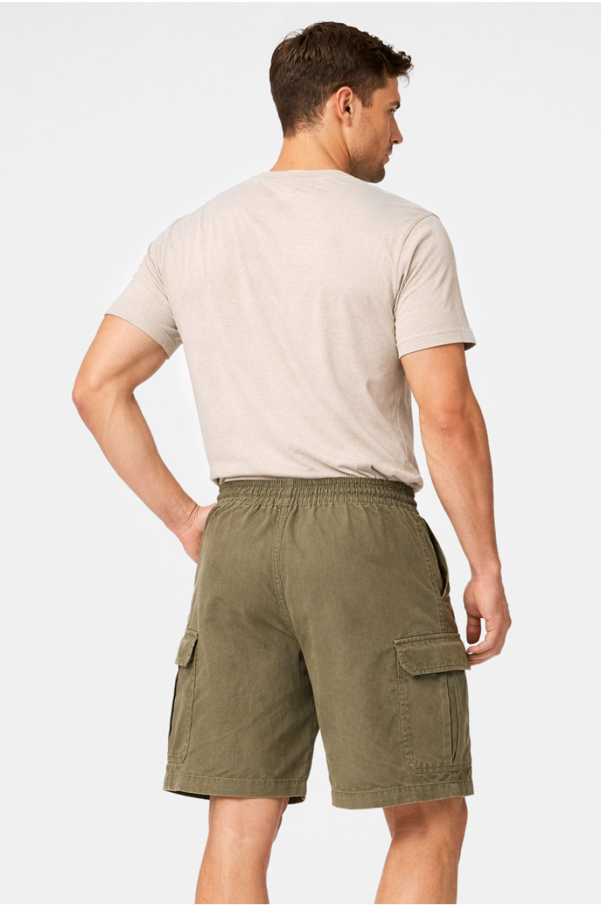 Шорти чоловічі однотонні  кольору хакі 2101 212048