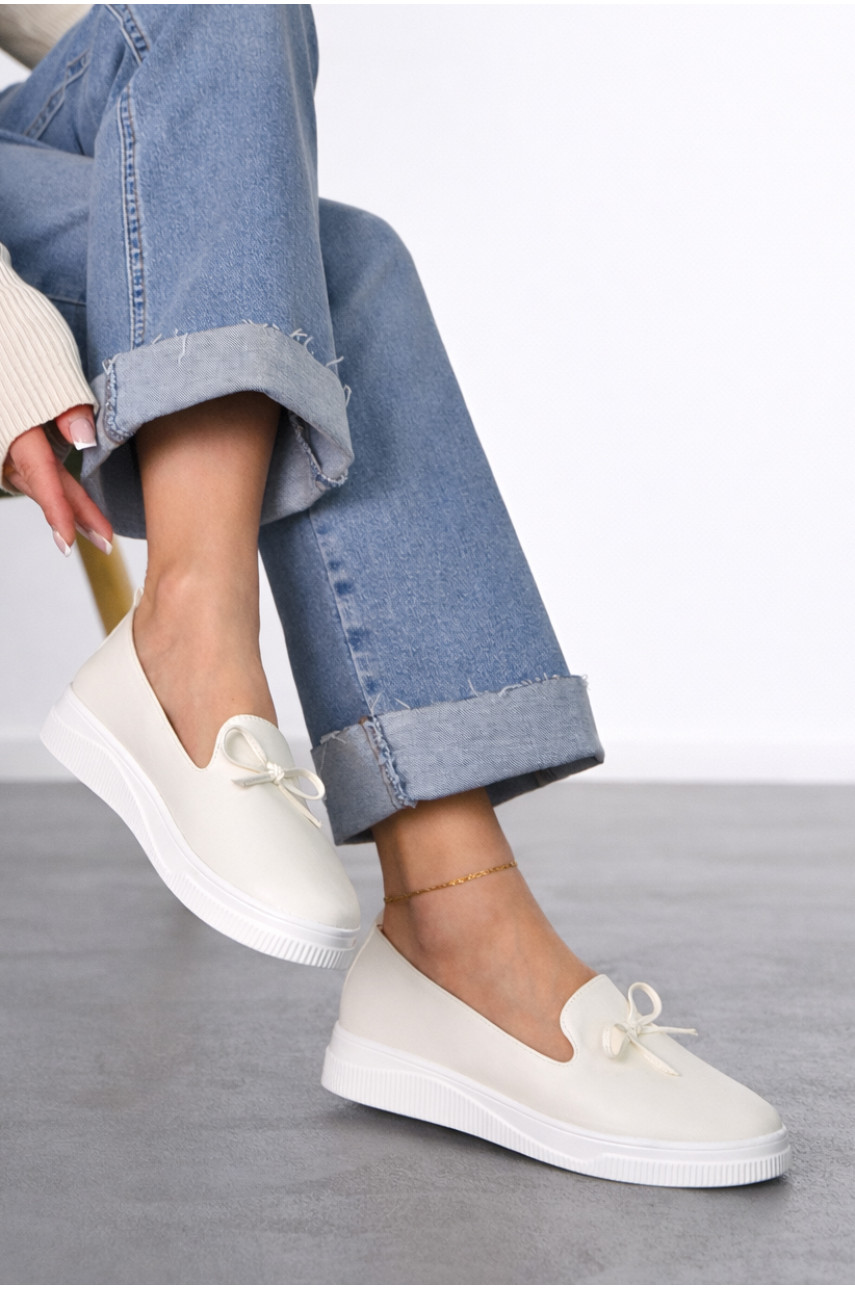 Туфли-лоферы женские белого цвета Х328-2 212139