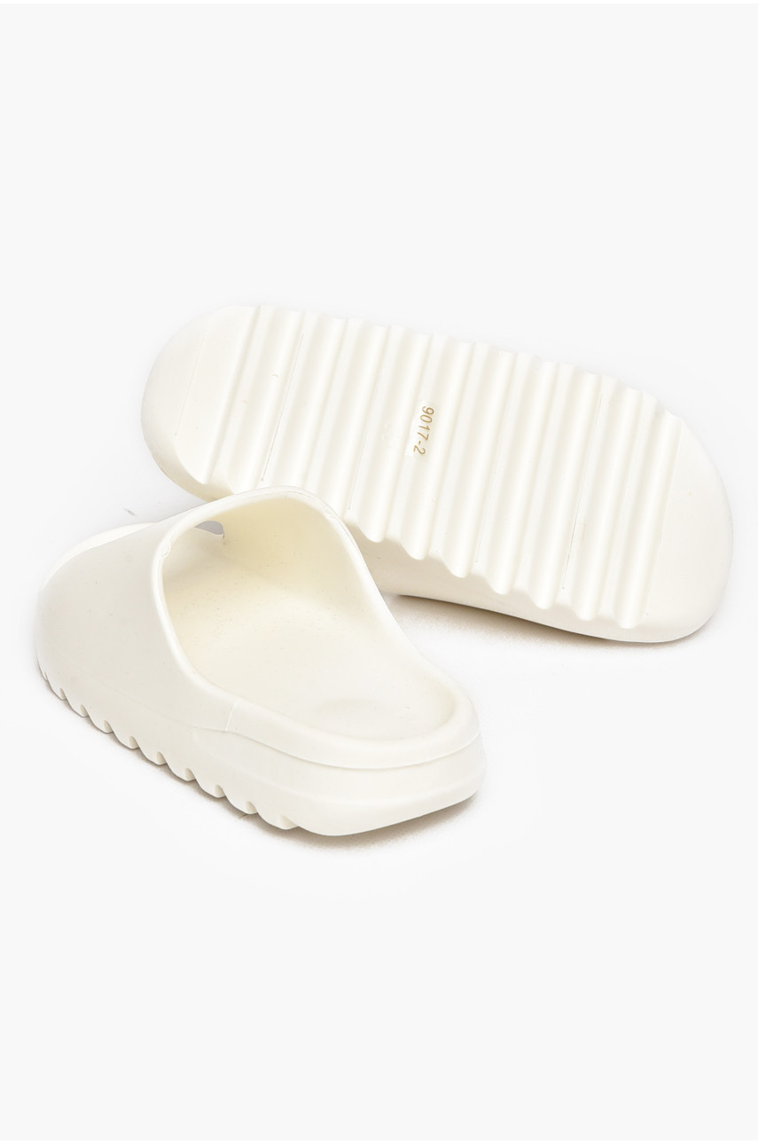 Шлепанцы резиновые женские белого цвета 9017- 212141