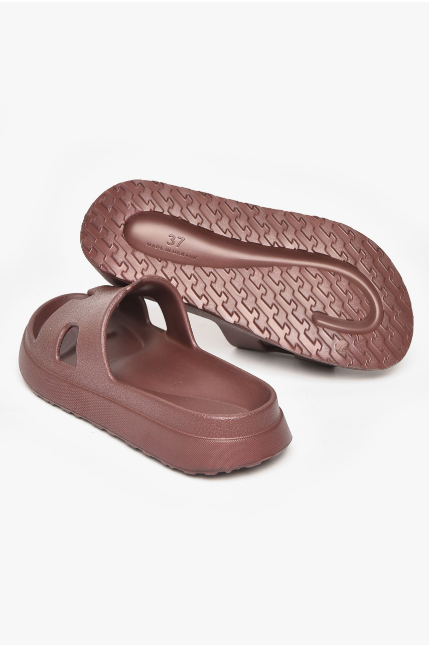 Шлепанцы пена женские шоколадного цвета 145 212168