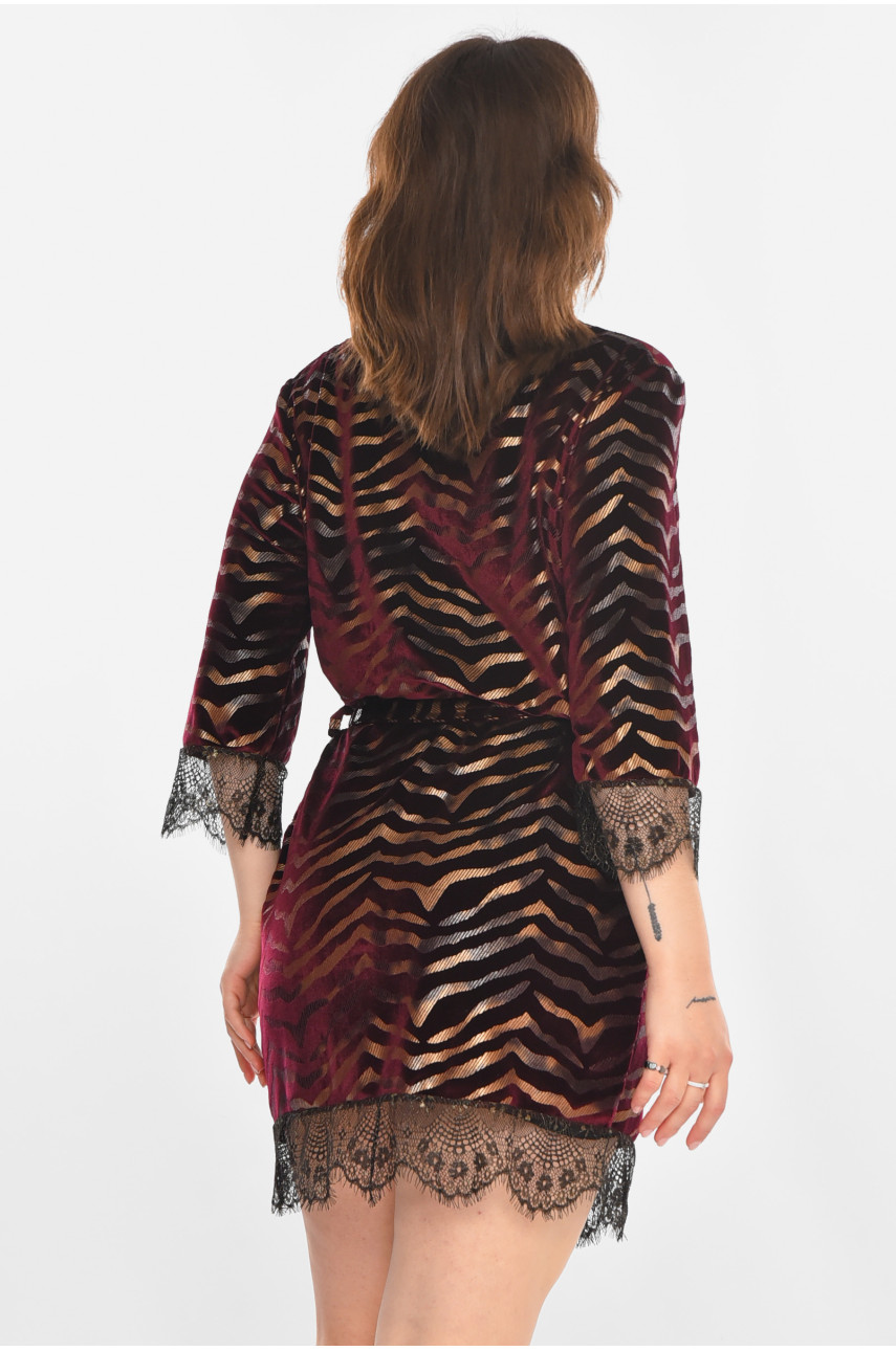 Халат женский велюровый бордового цвета с принтом М60 212231