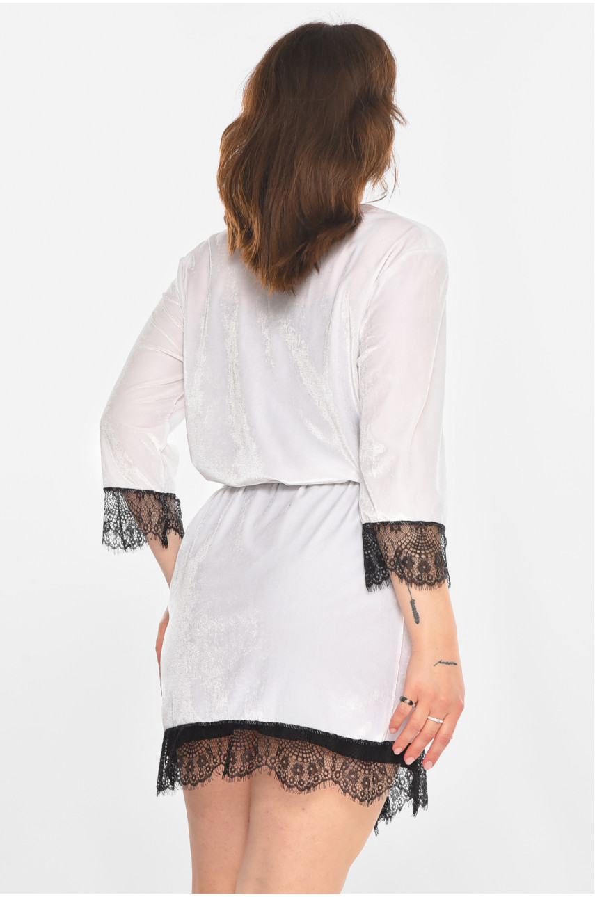 Халат женский велюровый белого цвета М08/1 212255