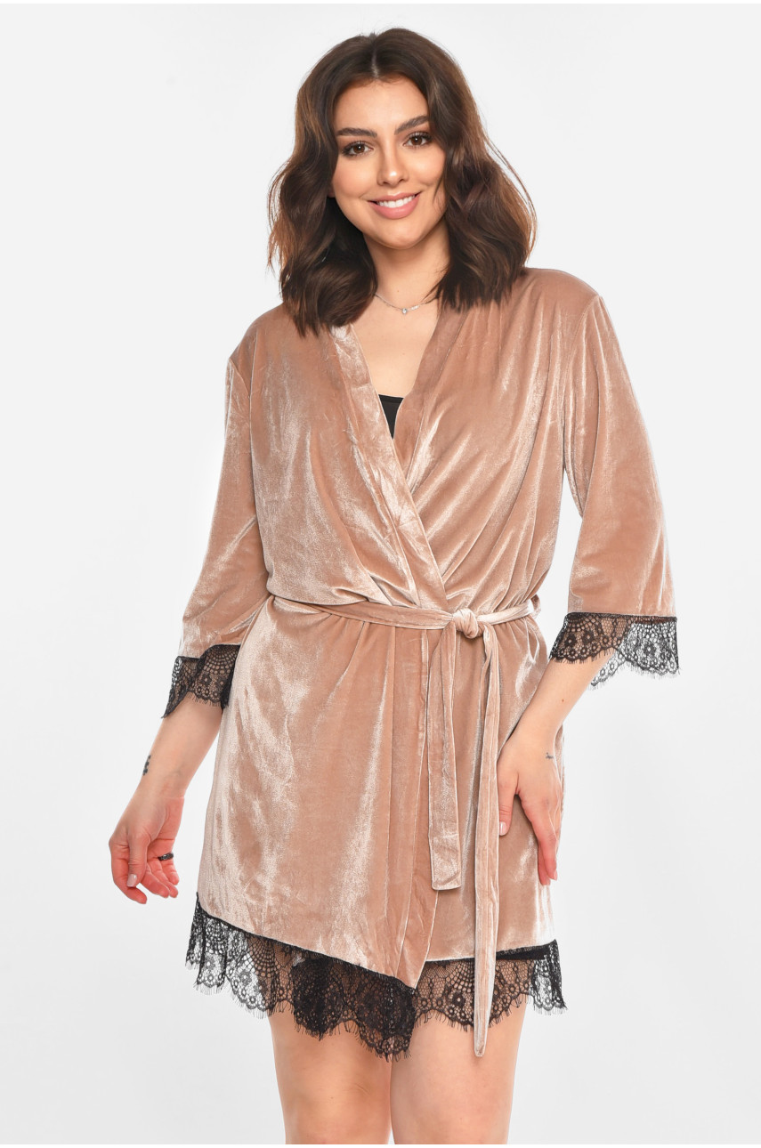 Халат женский полубатальный велюровый пудрового цвета М06/1 212258