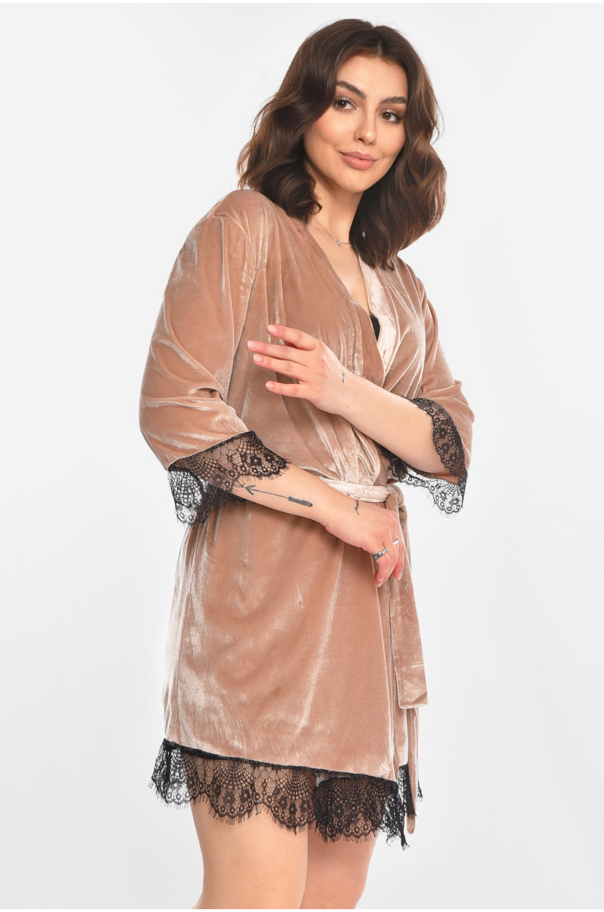 Халат женский полубатальный велюровый пудрового цвета М06/1 212258