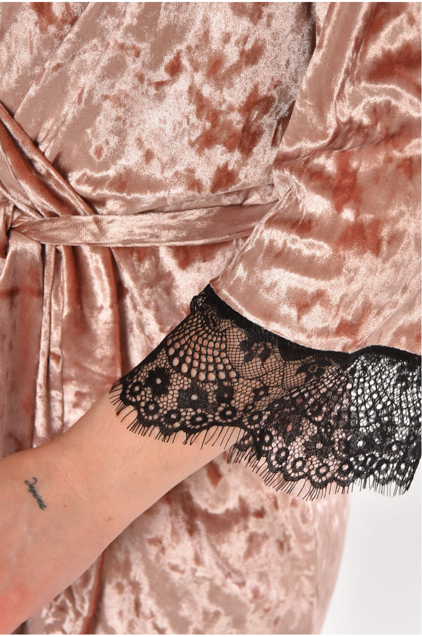 Халат женский велюровый сиреневого цвета М08 212273