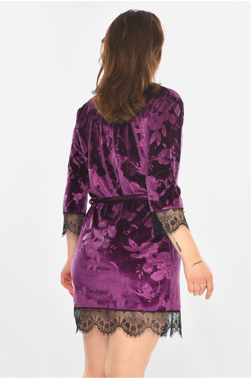 Халат женский велюровый сиреневого цвета М08 212304