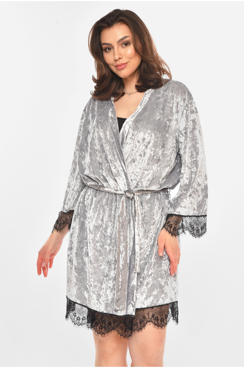 Халат женский полубатальный велюровый серого цвета 0630 212314
