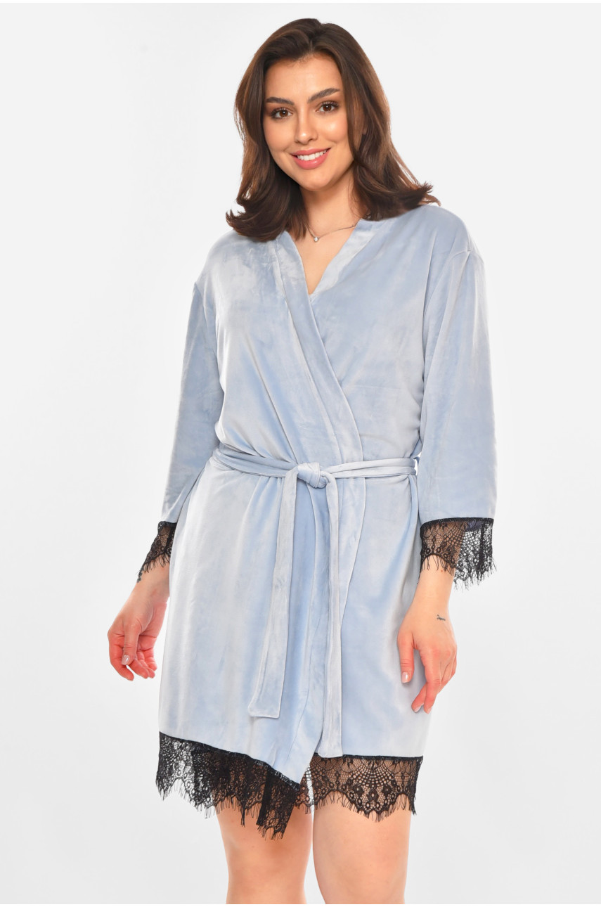 Халат женский полубатальный велюровый голубого цвета М16/1 212318