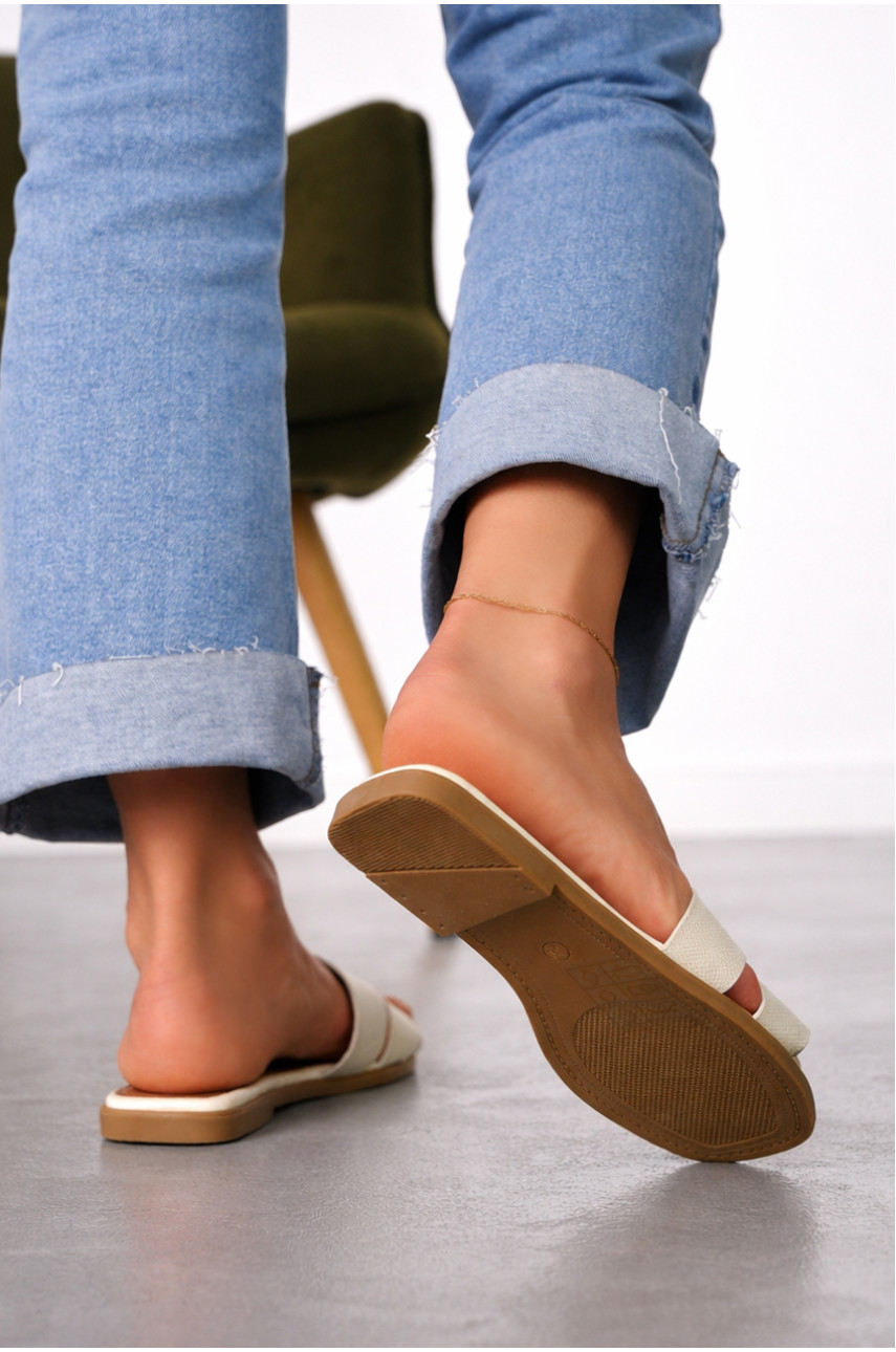 Шльопанці  жіночі бежевого кольору Q130-1 212487