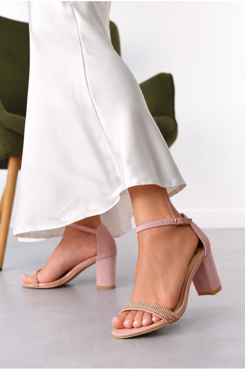 Босоніжки жіночі рожевого кольору СМД41 212500