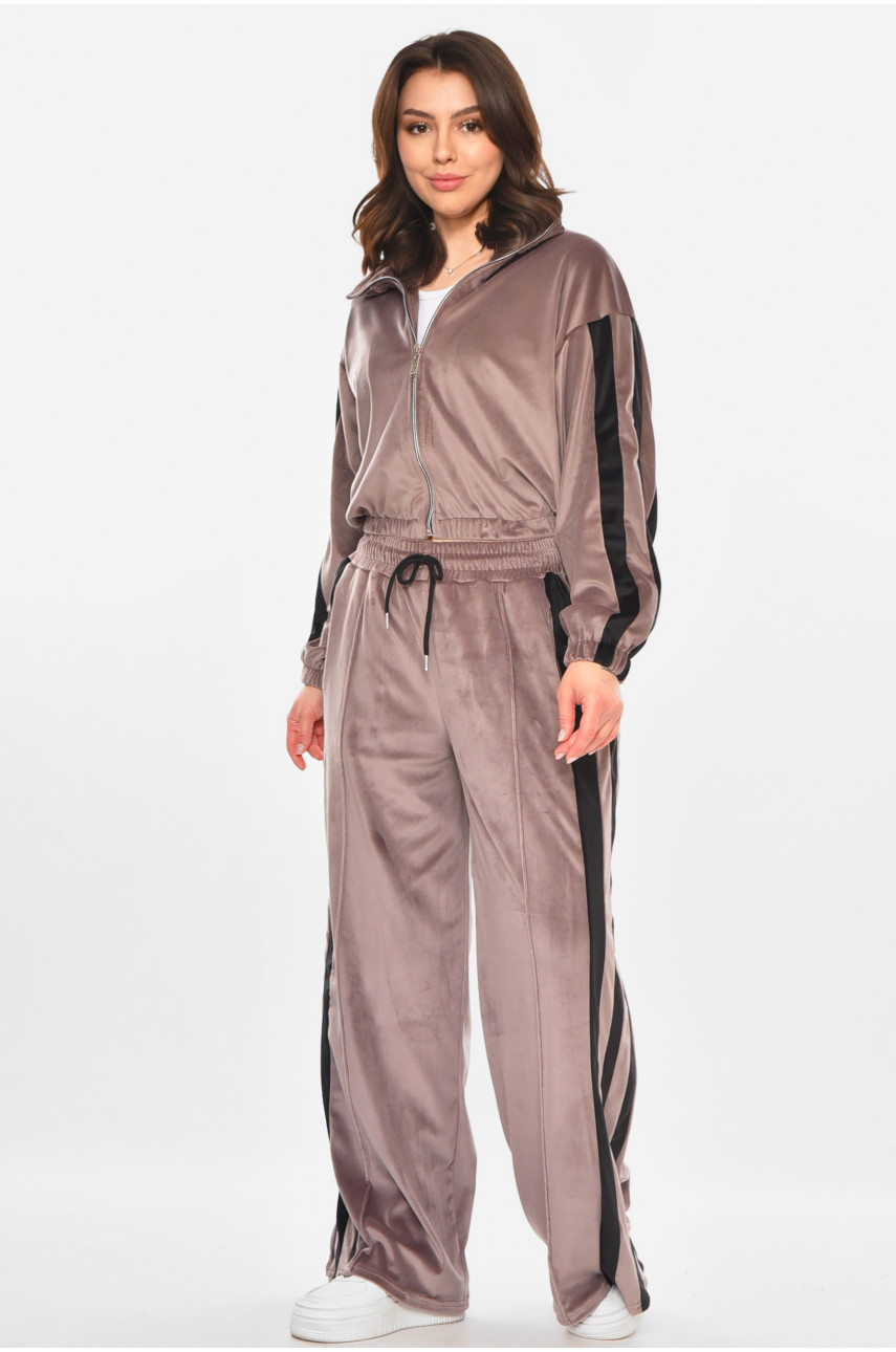 Спортивный костюм женский велюровый цвета мокко 212670