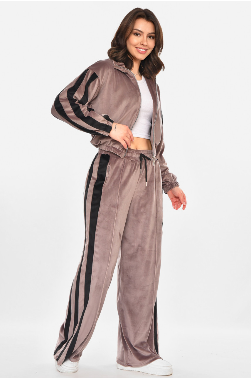Спортивный костюм женский велюровый цвета мокко 212670