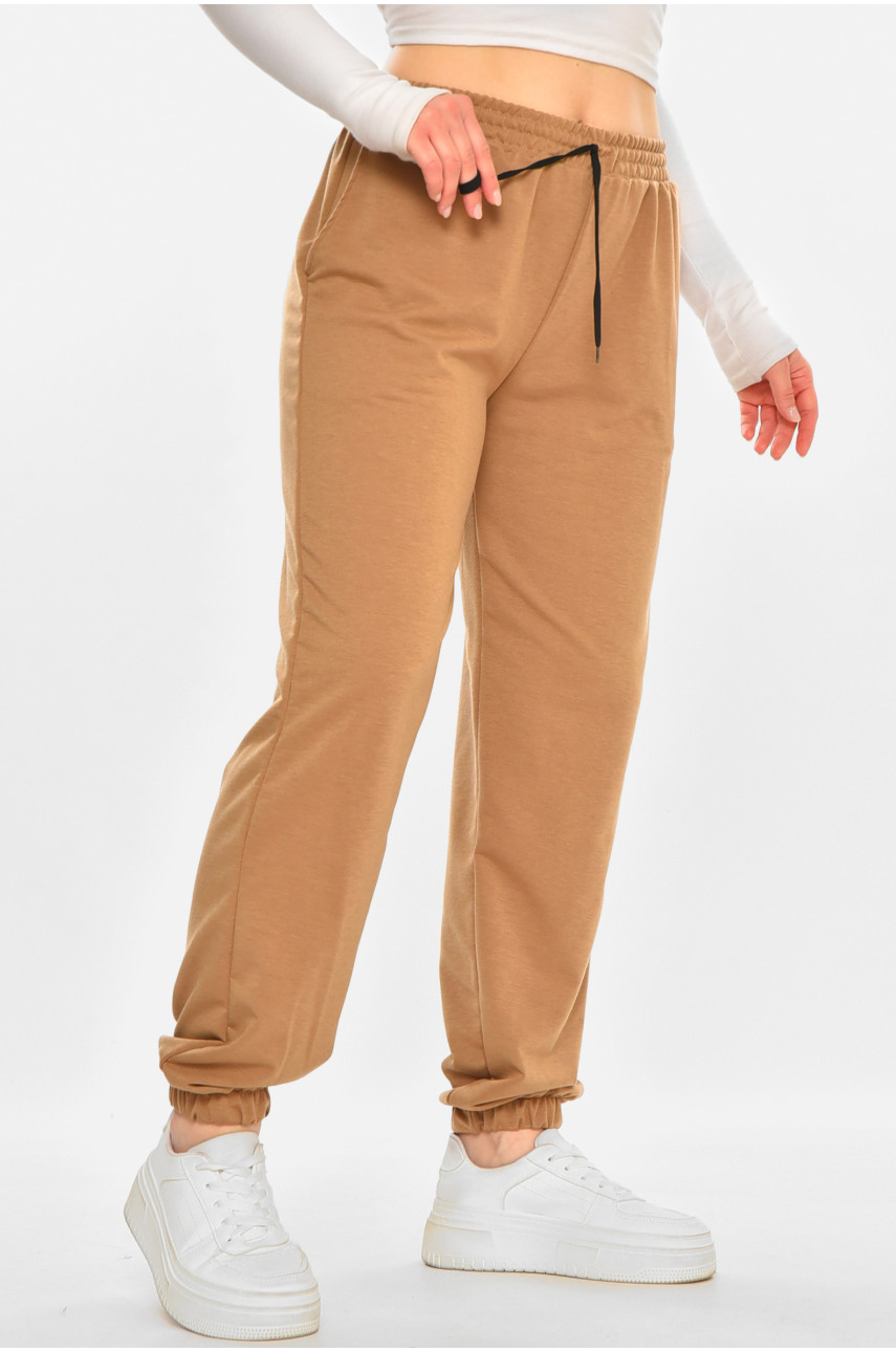 Спортивні штани жіночі напівбатальні однотонні коричневого кольору 212835