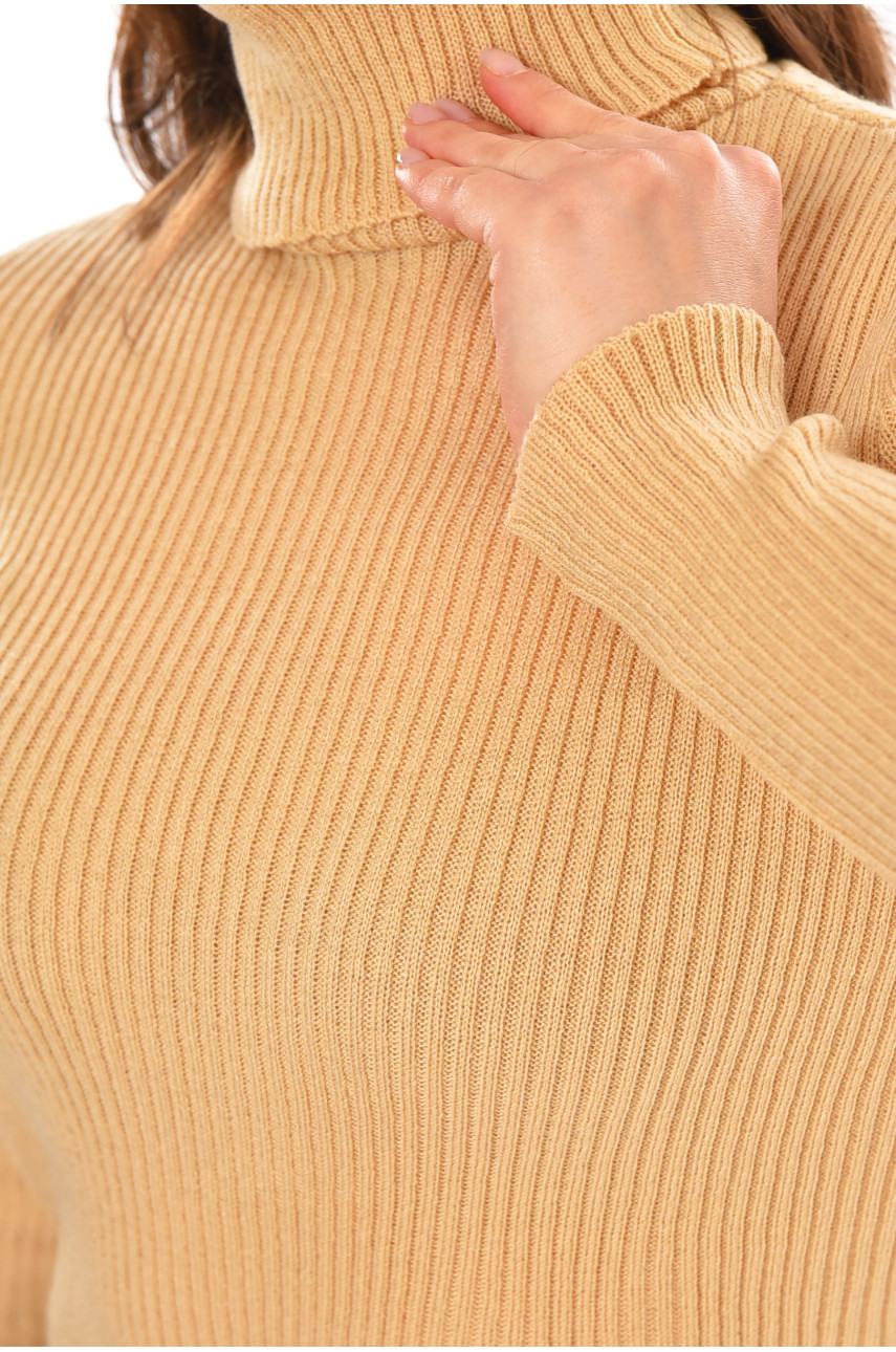 Платье женское трикотажное бежевого цвета 212893