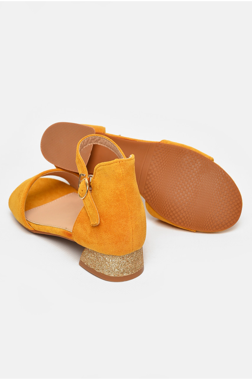 Босоножки подростковые для девочки желтого цвета 31-12 213311