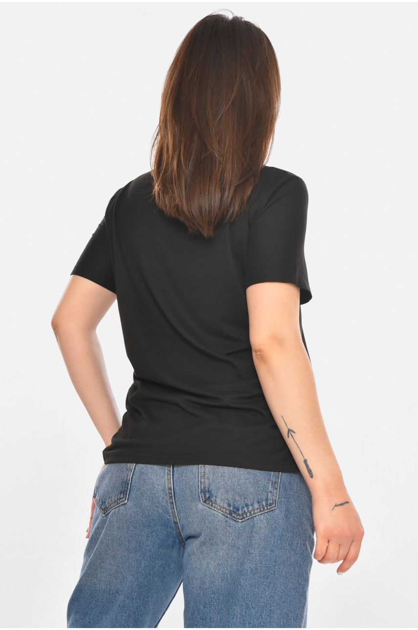 Футболка жіноча чорного кольору з принтом 213467