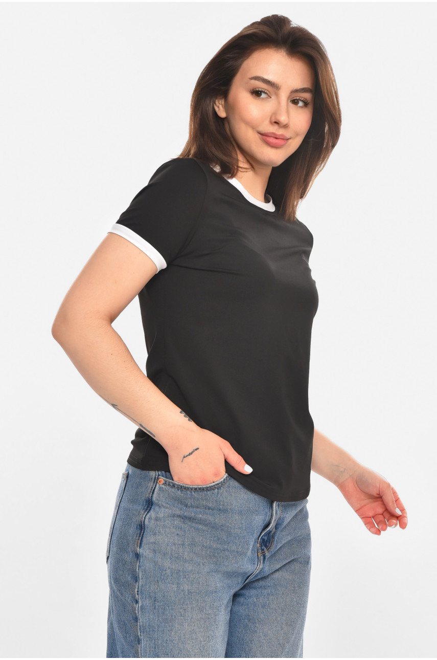 Футболка жіноча однотонна чорного кольору 213472