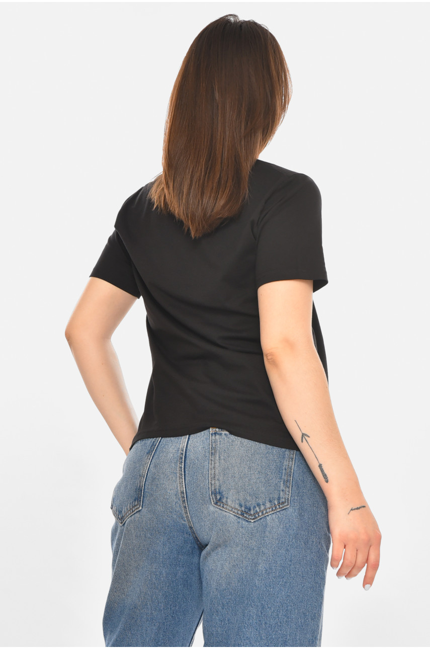 Футболка жіноча чорного кольору з принтом 213540