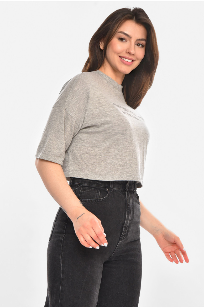 Жіноча футболка сірого кольору з принтом 213544