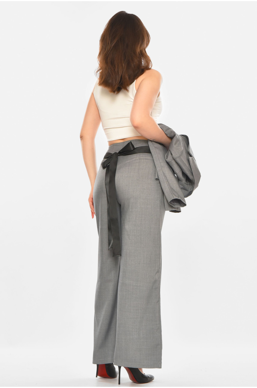 Костюм женский однотонный серого цвета 213658