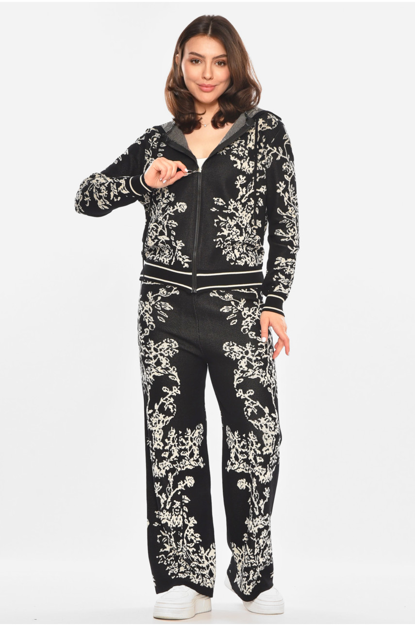 Костюм жіночий трикотажний чорного кольору з принтом 213688