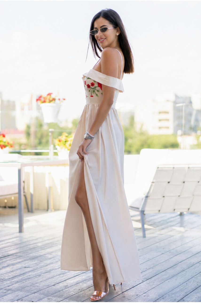 Платье женское бежевого цвета 5330 213718